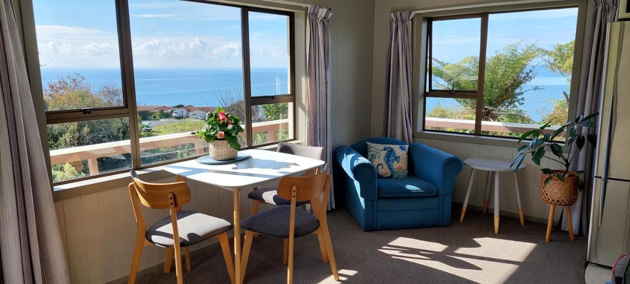 Paku Peak Ocean View Apartment Тайруа Екстериор снимка